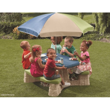 MESA DE JARDIN CON SOMBRILLA DE COLORES CLAROS / NATURALLY PLAYFUL PICNIC TABLE WITH UMBRELLA-JuguetesEstrella-JUEGOS DE JARDINE